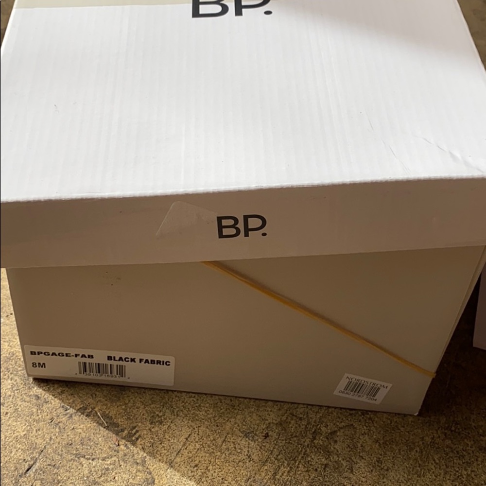 Brand new bpgage sandals size8